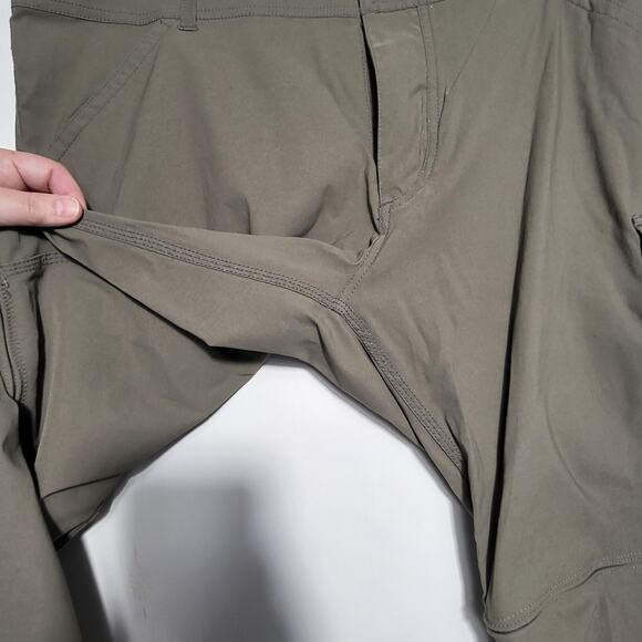 Kuhl Renegade Convertible Stealth Pants Mens Sz 40X32 Khaki Outdoor Hiking Cargo - Picture 4 of 8